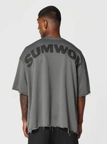 SUMWON Camiseta con bolsillo delantero y aplicación en la manga, con ajuste oversize y orilla cruda