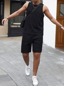 Manfinity Homme Men's Solid Color Round Neck Tank Top And Drawstring Waist Shorts Set - Black - View 1