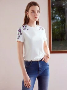 MOTF PREMIUM EMBROIDERY BUTTERFLY AND FLORAL PATTERN TEE,GRAPHIC TEE - White - View 5