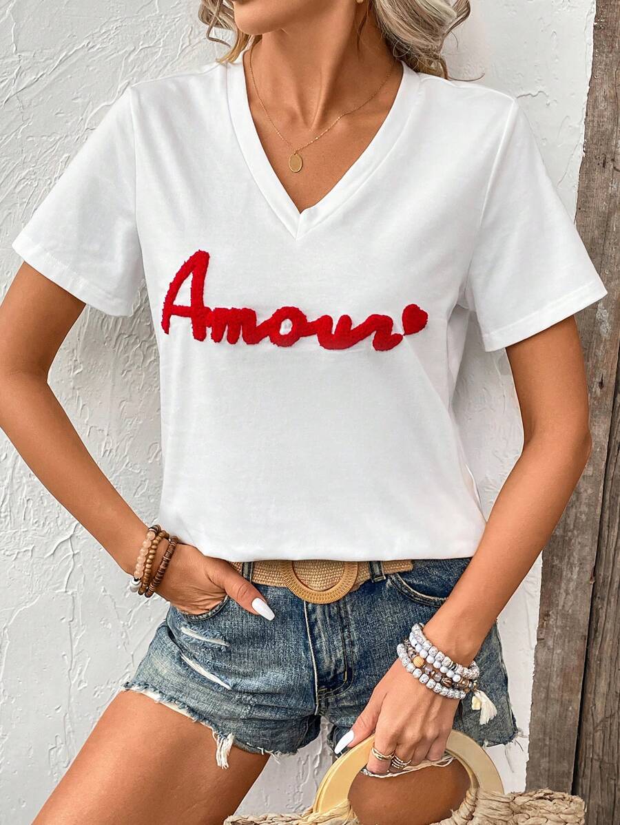 SHEIN Frenchy T-shirt À Manches Courtes En Velours À Col En V Avec Impression De Lettre - Blanc - Voir 1