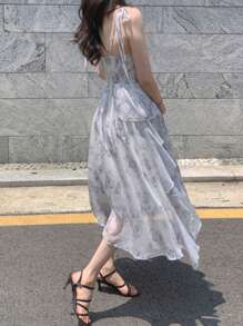 DAZY Damen elegantes Sommerkleid mit floraler Bedruckung, geraffter Taille und Rüschensaum an den Trägern, Lässig Damenkleid