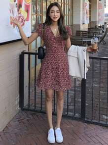 DAZY 女士碎花V领系腰连衣裙夏季吊带裙度假装 - 紅色 - 查看 1