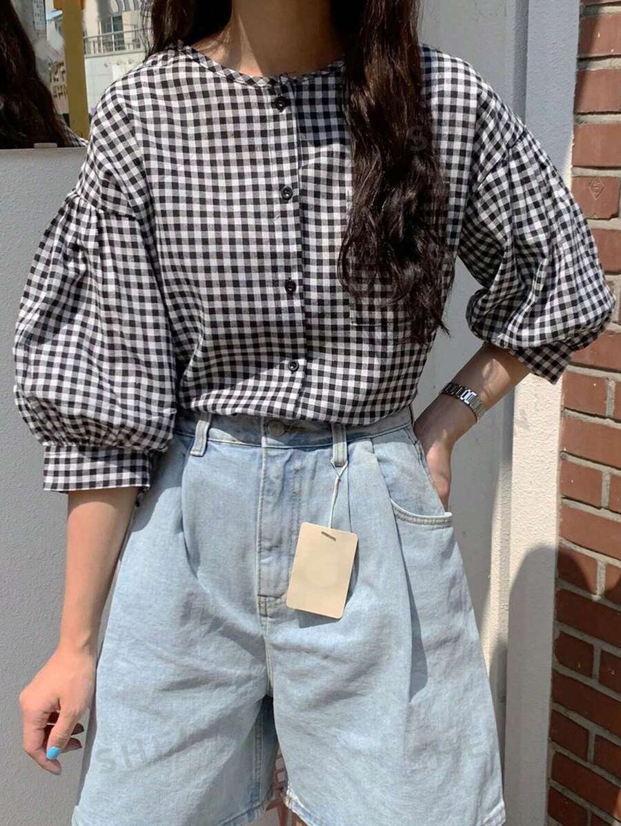 DAZY Damen locker sitzende karierte Bluse mit Rundausschnitt und Ballonärmeln für den Sommer - Schwarz und Weiss - Übersicht 1