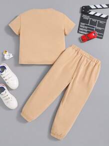 SHEIN Trẻ Con trai Đúng mốt Giải trí Lá thư & Nhỏ bé Gấu In Ngắn tay Áo thun Và Quần Bộ - Màu Khaki - Xem 2