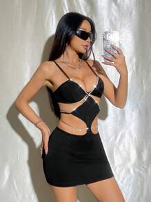 SHEIN Unity Vestido Bodycon De Tirantes Con Detalle De Cadena De Diamantes De Imitación En El Cuello - Negro - Ver 1