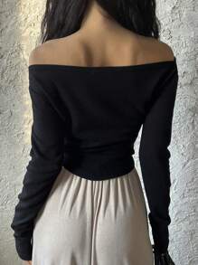 DAZY 露肩修身褶饰长袖T恤，秋季女装 - 黑色 - 查看 4