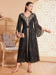 Al Najma 刺繡拼接緞帶細節擴飛袖裙 - 黑色 - 查看 3