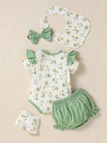 SHEIN Baby Girl Flower Printed Short Sleeve Bodysuit And Shorts Set, Includes Headband, Drool Bibs And Gloves