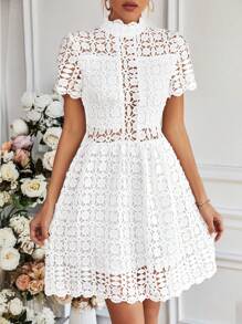 SHEIN Privé Vestido De Patinadora Con Huecos De Color Sólido, Con Corset De Cintura Y Cuello De Pie - Blanco - Ver 3