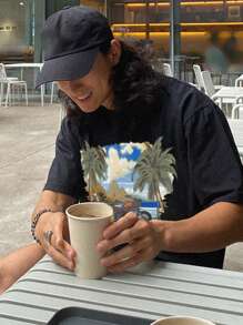 DAZY Men's Summer Tee With Seaside & Letter Print - Black - View 4