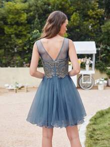 BABYONLINE D.R.E.S.S. 圓領蕾絲拼接露網雞尾酒裙,腰間圍繞粉色絲帶細節 - 霧霾藍 - 查看 2