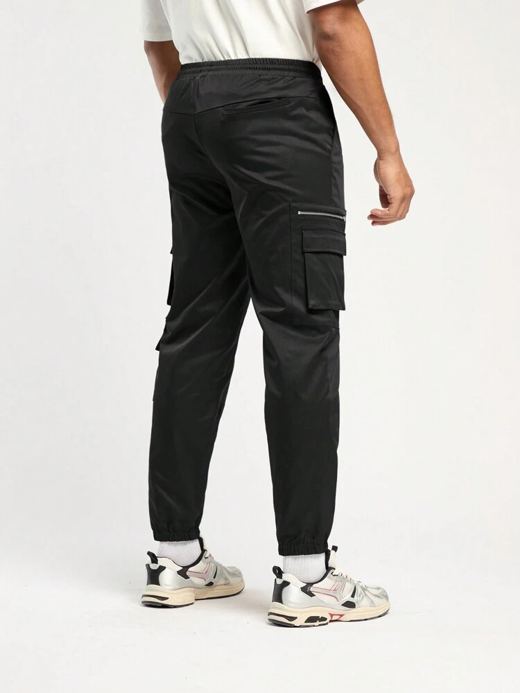 Men's Black Jogger Cargo Pants With Multiple Pockets And Tapered Cut