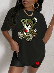 SHEIN Slayr 女式熊印花上衣和心形印花短褲套裝