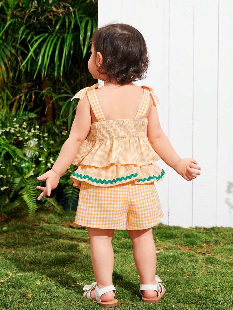 Baby Girl Cute Summer Holiday Plaid & Floral Pattern Tank Top With Shorts Set