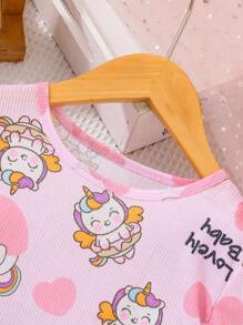 Young Girl Unicorn Printed Round Neck 3/4 Sleeve Top With Capri Pants Two Pieces Casual Home Wear Set - Pink - View 5