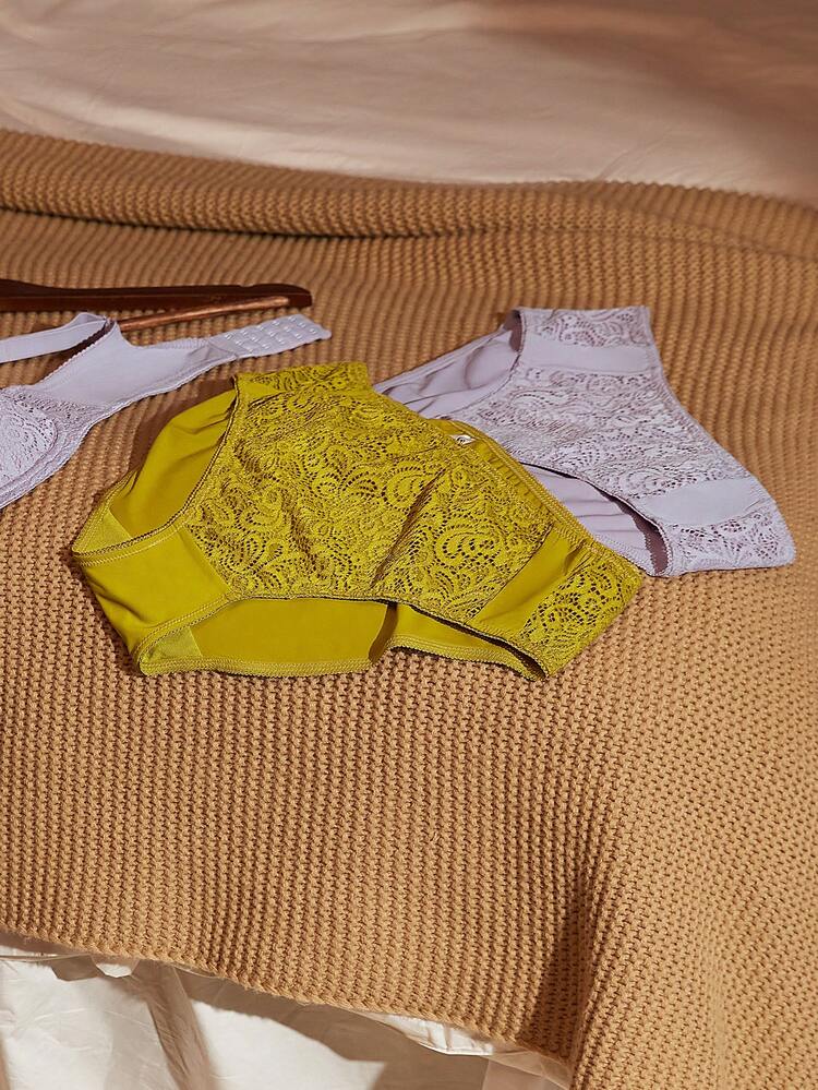 Lingerie Mid Waist Lace Brief Women Underwear Panty