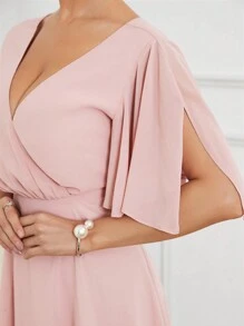 SHEIN Belle 女款純色 V 領荷葉袖連身裙 - 粉色 - 查看 6