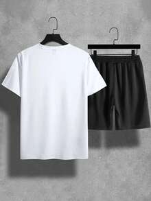 Manfinity LEGND Nam Nhân vật & In Khẩu hiệu Áo thun Và Quần short Bộ - trắng - Xem 2