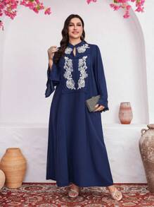 Al Najma Plus Size Embroidered Flare Sleeve Dress Kaftan Jalabiya Dress - Blue - View 5