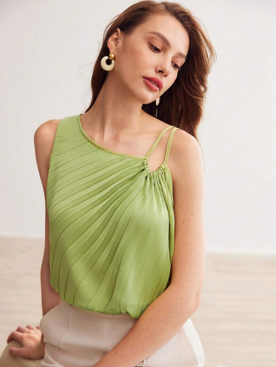 MOTF SOLID ASYMMETRICAL SHOULDER PLEATED BLOUSE