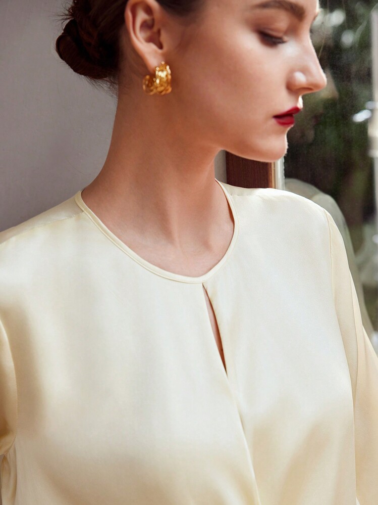 MOTF PREMIUM 絲質純色擴口袖上衣 - 杏色 - 查看 2