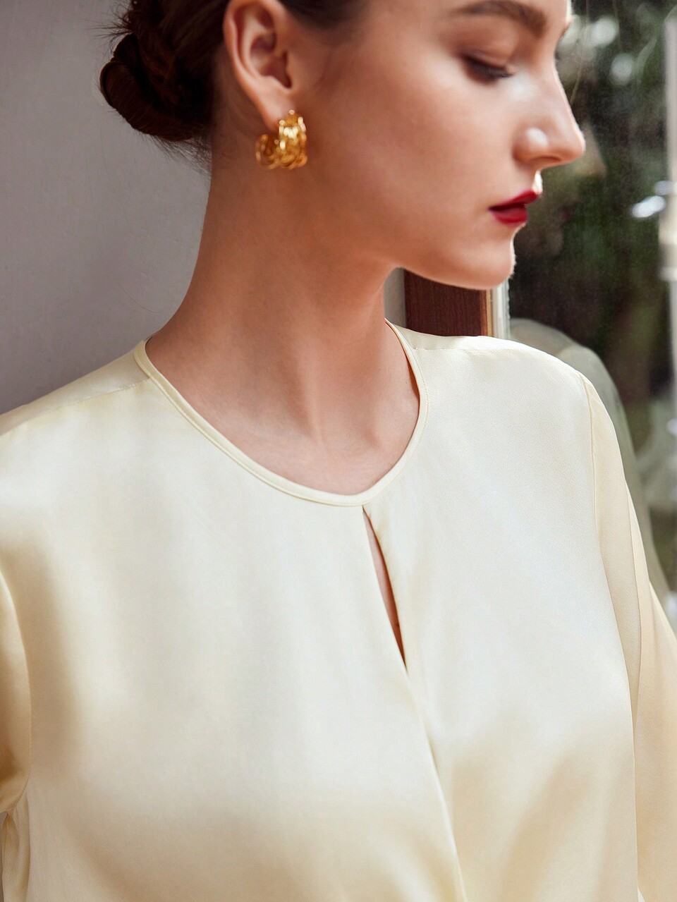 SILK SOLID FLARE SLEEVE BLOUSE