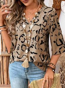 SHEIN LUNE 印花v領規格短袖襯衫 - 彩色 - 查看 4