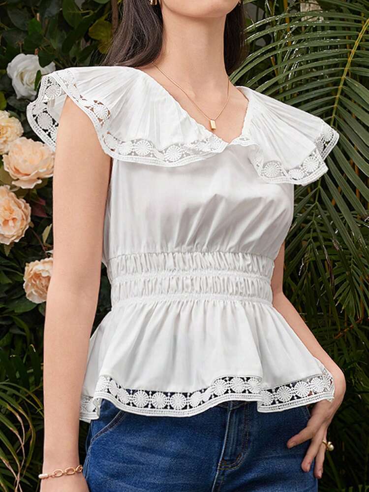 Women's Lace Patchwork Peter Pan Collar Sleeveless Blouse