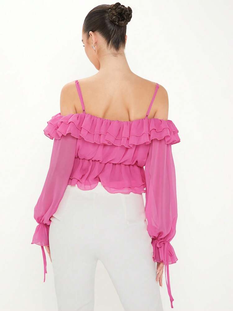 Blusa Feminina De Manga Longa Com Ombros Abertos E Acabamento Com Babados