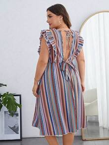 SHEIN Holidaya 休閒揉皺 後系帶條紋加大洋裝 - 彩色 - 查看 2