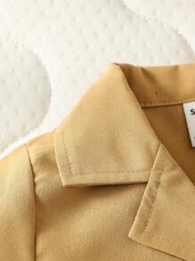 SHEIN Baby Boy British-Style Streetwear Outfit, Cute Mini Star Print Romper With Utility Details, Casual For Spring Summer - Khaki - View 4