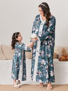 Al Najma 大尺碼花卉印花拼布和蕾絲阿拉伯服裝 - 彩色 - 查看 6