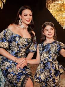 SHEIN Tween Girls' Lovely Round Neck Jacquard Overall Jumpsuit With Asymmetrical Ruffle Hem