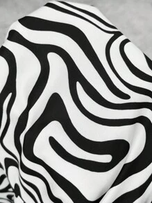 SHEIN LUNE Women's Stand Collar Batwing Sleeve Blouse With Random Print - Black and White - View 7