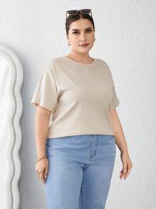 SHEIN Essnce 女士紋理面料加大碼短袖t卹,v領線條設計配空心剪裁 - 杏色 - 查看 5