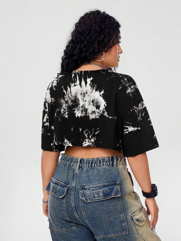 Plus Size Loose Fit Tie-Dye Print Music Festival Cropped Race Car Graphic T-Shirt