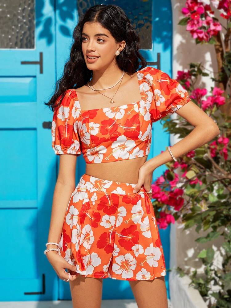 Ladies' Floral Print Square Neck Short Puff Sleeve Top And Shorts Set