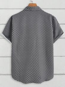 Manfinity Homme 男士幾何圖案短袖襯衫，扣緊圖案格紋工作或休閒裝 - 黑與白 - 查看 2