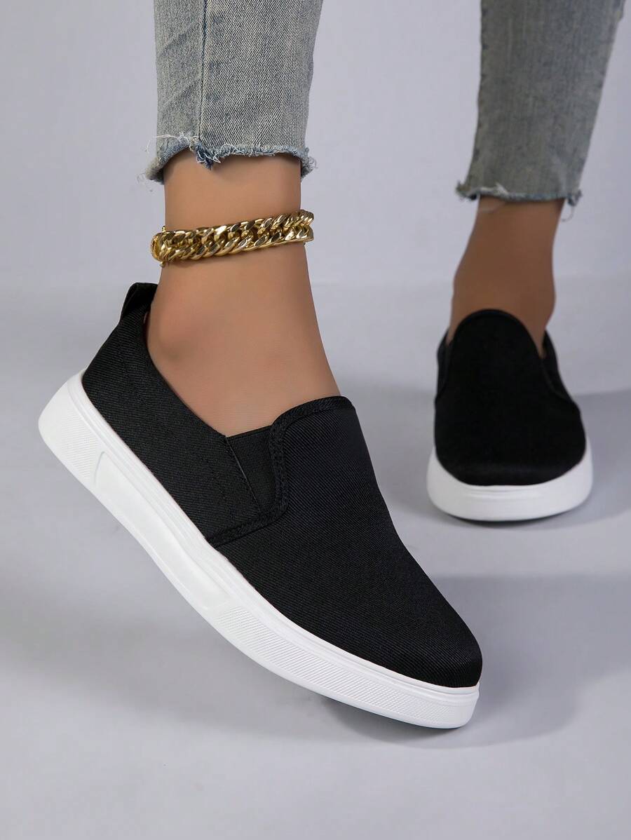 Women's Slip-On Canvas Shoes (The Texture Direction Of The Upper Varies) - Black - View 1
