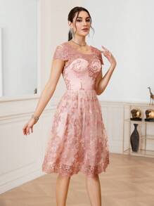 SHEIN BAE Vestido De Fiesta De Cóctel Con Cintura Ajustada Y Encaje De Patchwork - Rosa - Ver 3