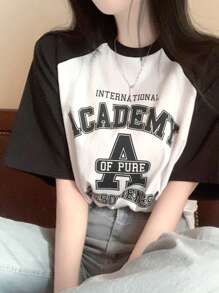 DAZY Áo thun nữ in chữ màu khối ghép nối mùa hè, áo thun đồ họa - Đen và trắng - Xem 3