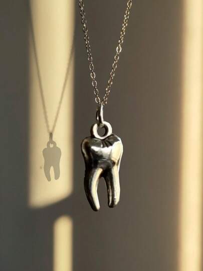 Goth Vintage Anhänger Halskette In Zahnform