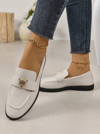 秋冬女士休闲户外一脚蹬乐福鞋豹头装饰舒适轻便四季平底鞋