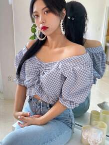 DAZY Camisa corta de mujer con hombros descubiertos, mangas cortas, cordón de ajuste y volantes de cuadros - Azul - Ver 1