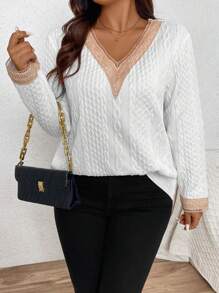 SHEIN LUNE 大码撞色蕾丝V领套头卫衣 秋季卫衣 - 白色 - 查看 1