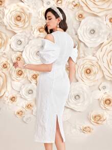 Modelyn 女士露肩連衣裙，大蝴蝶結裝飾 - 白色 - 查看 2