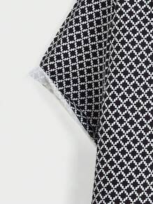 Manfinity Homme 男士幾何圖案短袖襯衫，扣緊圖案格紋工作或休閒裝 - 黑與白 - 查看 5