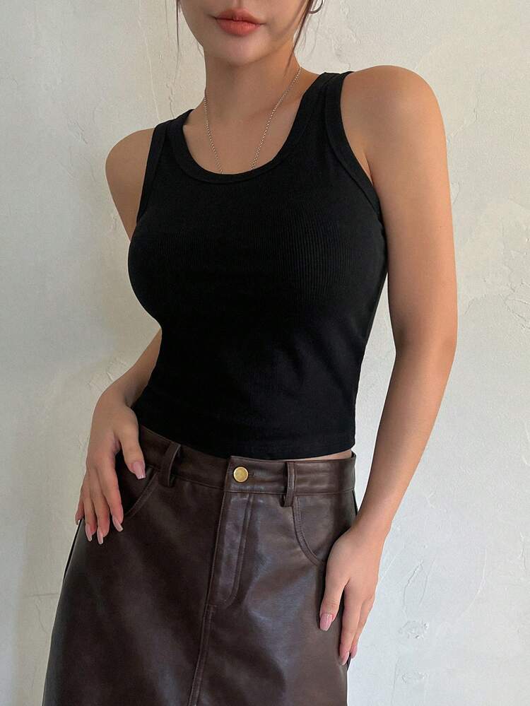 Ladies Solid Color Round Neck Slim Fit Tank Top For Summer