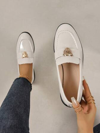 Fall/Winter Women's Casual Outdoor Slip-On Loafers With Leopard Head Decoration, Comfortable And Lightweight, Four Seasons,Flats