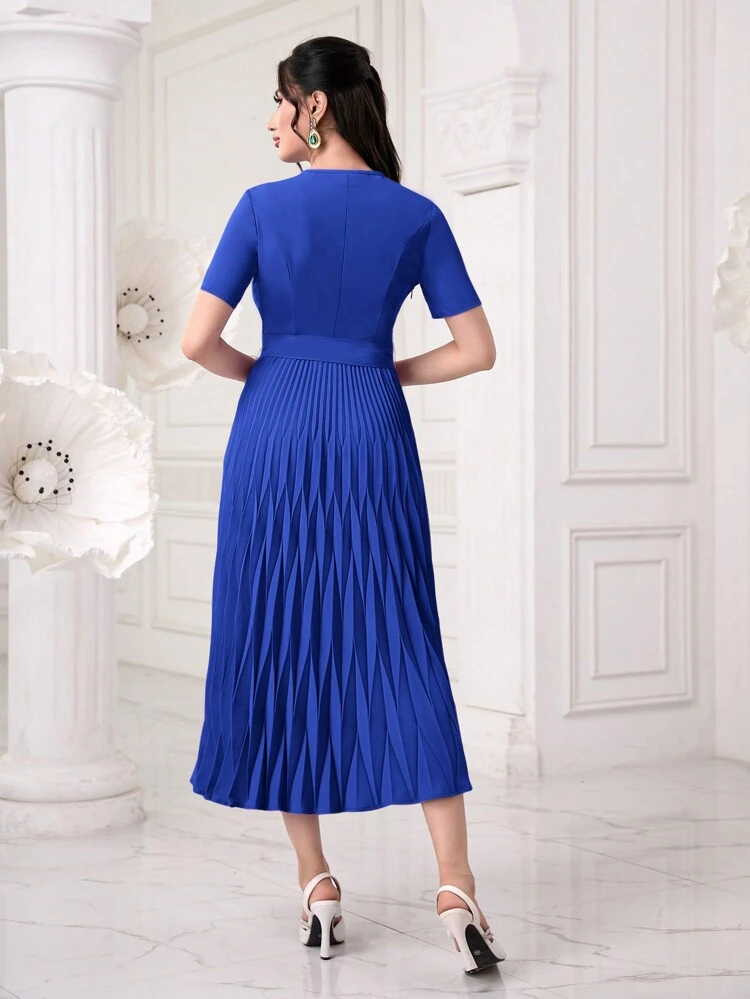 Women's Beaded Shoulder Cape Collar Pleated Hem Shift Dress